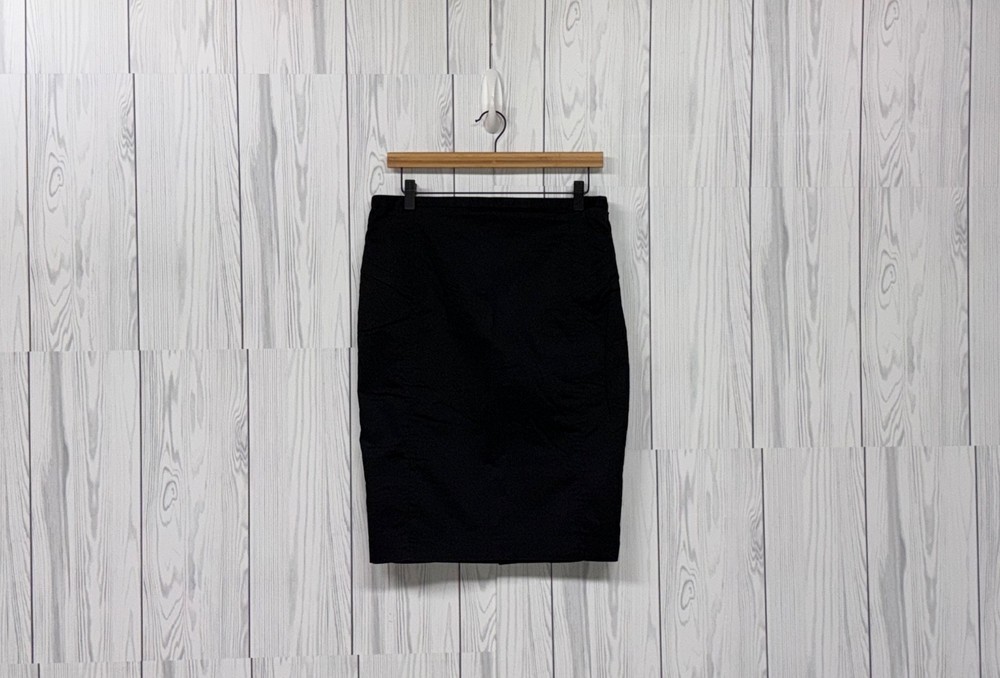 Express skirt womens size 10 solid black high rise pencil straight pull on