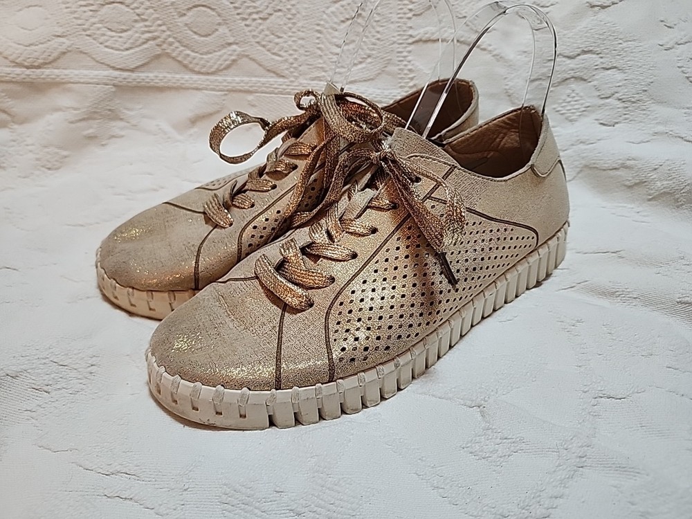 Women's GC Shoes Gold Sparkle Perforated Sneakers With Gold Laces Size 9US 40EU
