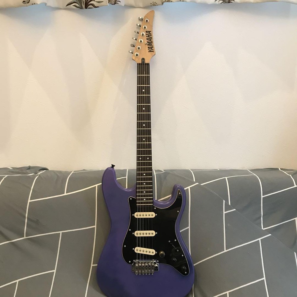 Yamaha RGX 121D Electric Guitar in Stratocaster Style PC5U6I