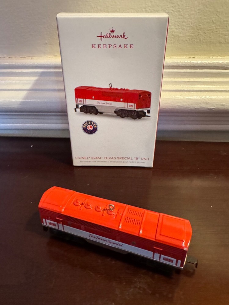 Hallmark Keepsake Ornament 2018 Lionel 2245C Texas Specail B Unit