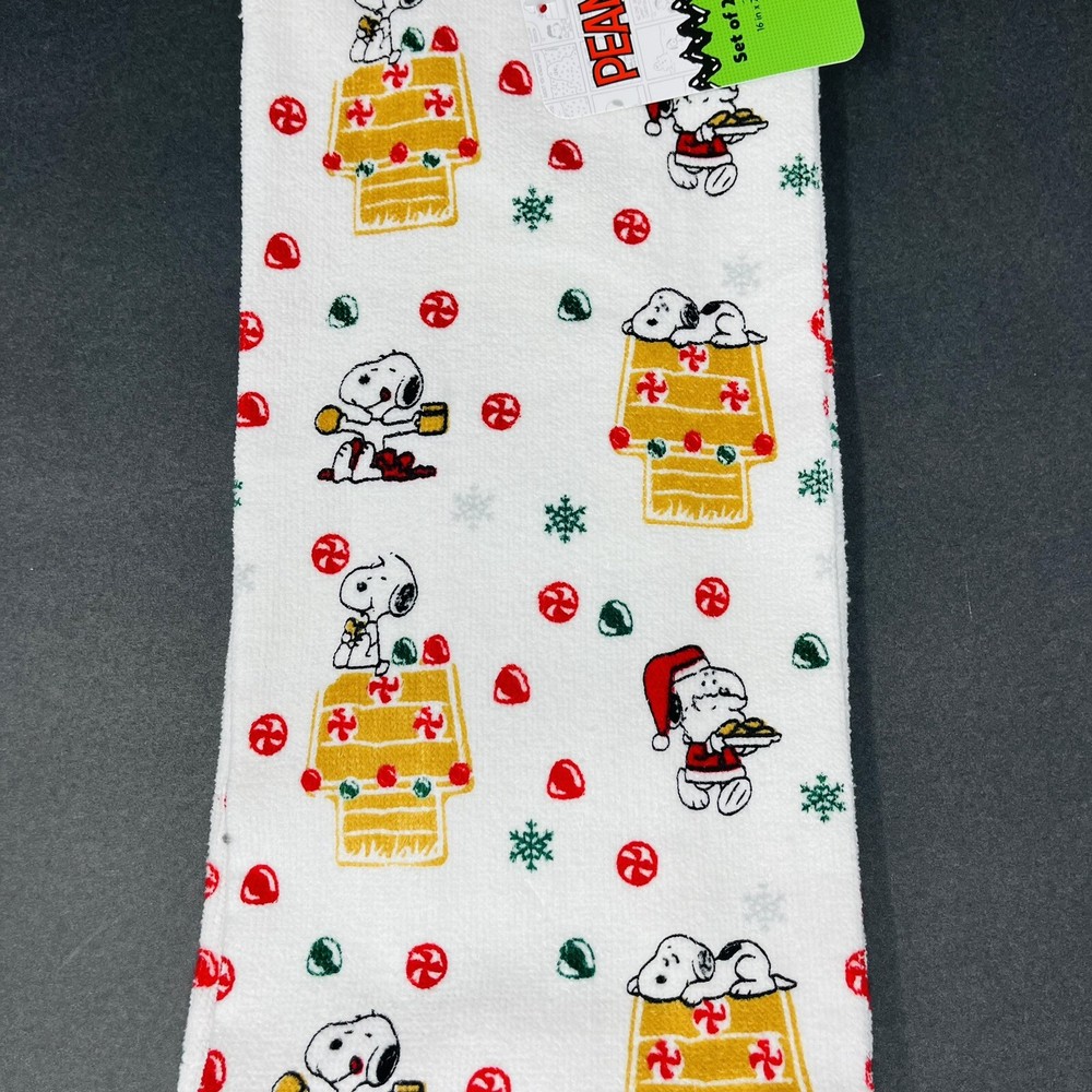 PEANUTS 2 Pack Hand Kitchen Towels Christmas Snoopy Gingerbread House Hot Cocoa