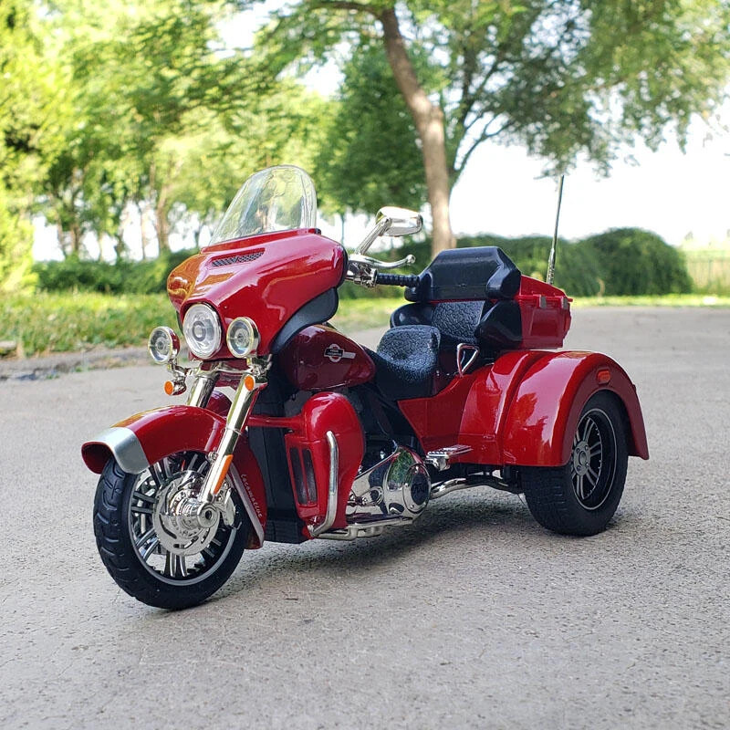 1:9 CVO Tri Glide Alloy Three wheel Cruise Travel Motorcycle Model Diecast