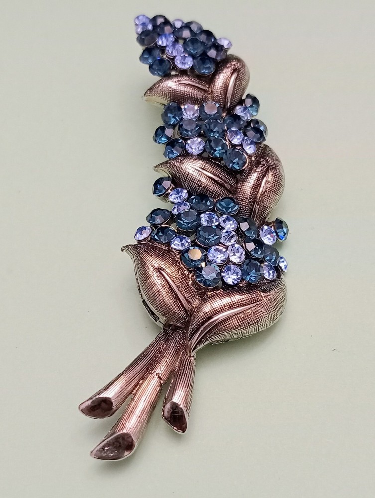 Big Vintage Floral Leaves Blue Rhinestone Brooch Textured Silver Tone 3