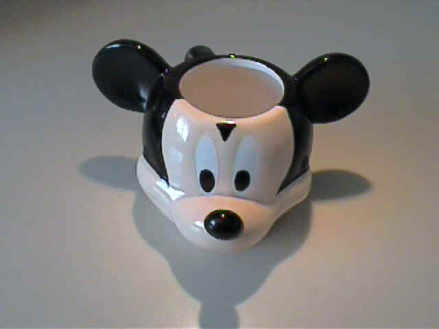 NWOT CERAMIC DISNEY MICKEY MOUSE HEAD COFFEE MUG