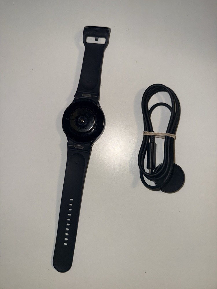 Samsung Galaxy Watch6 44mm Aluminum Case with Sport Band - Graphite (Bluetooth)