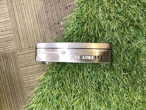 Odyssey Tri Hot 3 Putter for Enhanced Alignment and Control