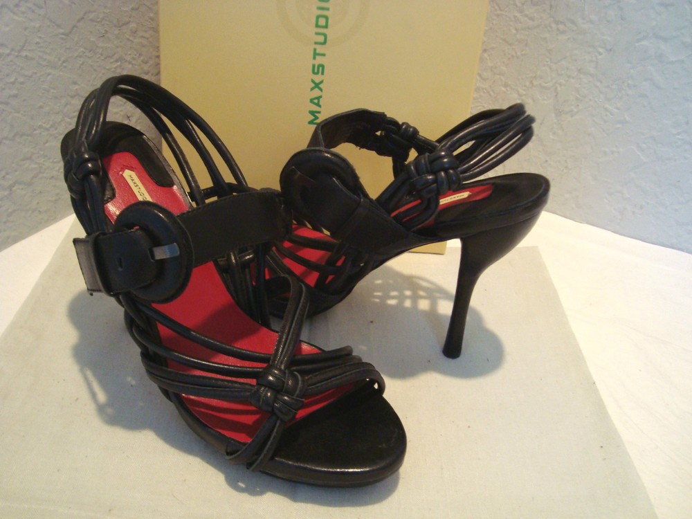 New Max Studio Woman Linhot Black Sandals 6.5 Medium
