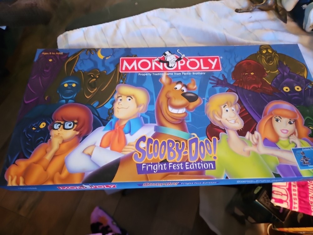 -  SCOOBY-DOO Fright Fest Monopoly  -  2000 Parker Brothers Unused