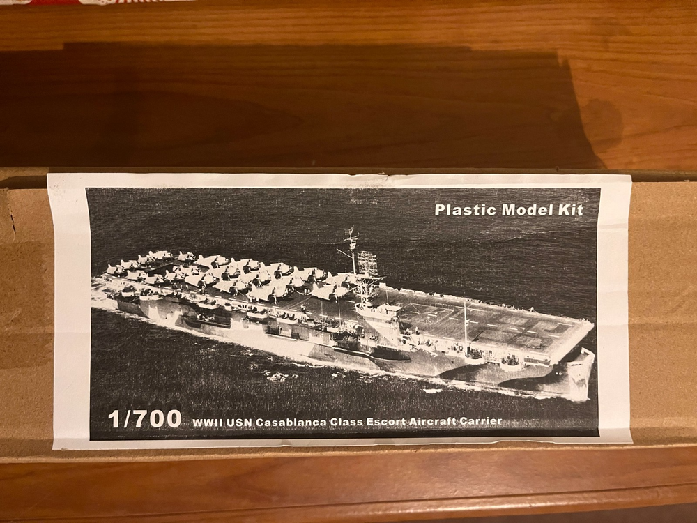 1/700 scale -  USS Casablanca, Gambier Class Escort Carrier