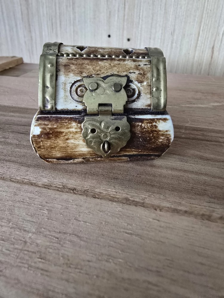 Vintage Camel Bone And Brass Jewelry Trinket Box Velvet Lined With Patina