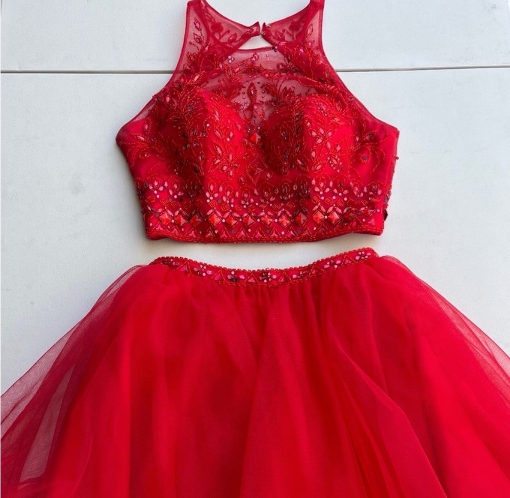 Women's Red Beaded Lace Halter Top & Tulle Skirt Set Size 2