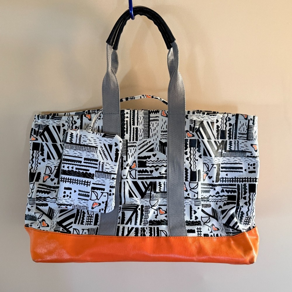 Diane Von Furstenberg x Roxy DVF Large Tote Beach Bag  Purse 2in1 Pouch White