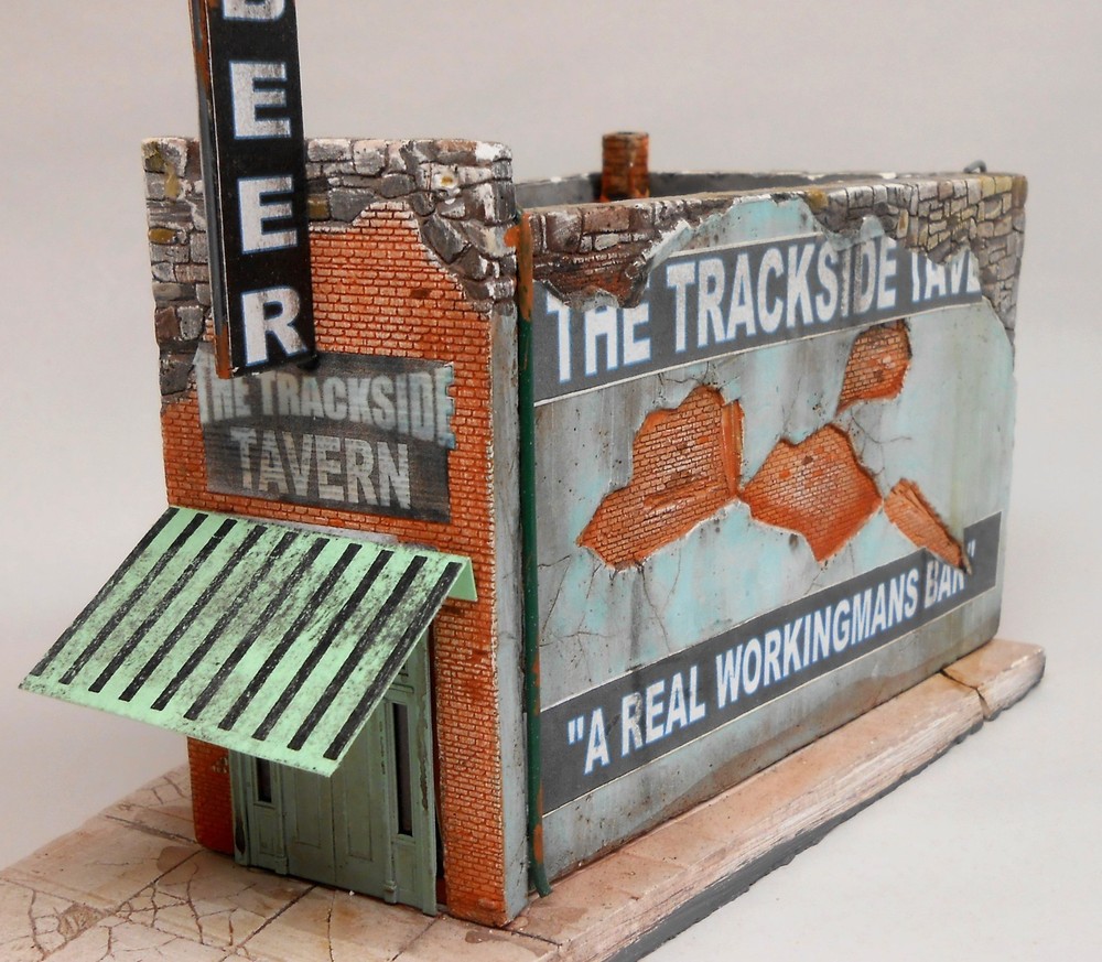 Downtown Deco N Scale Trackside Tavern Triangular Building kit Special This Week