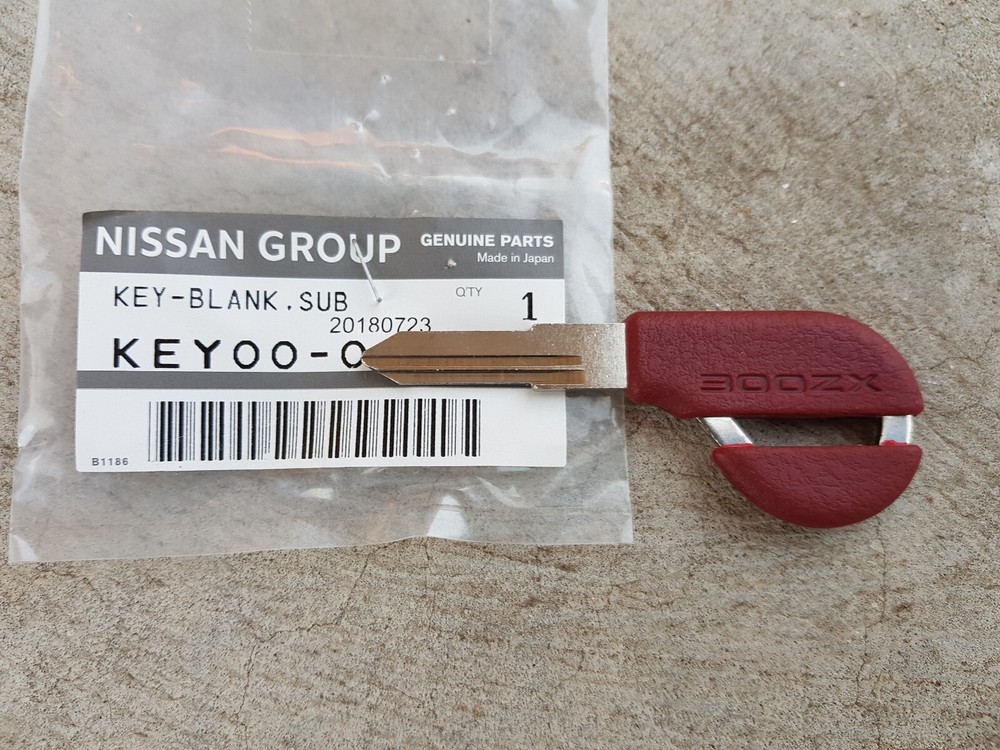 Nissan Z32 Fairlady 300ZX valet key red NEW   KEY00-00096