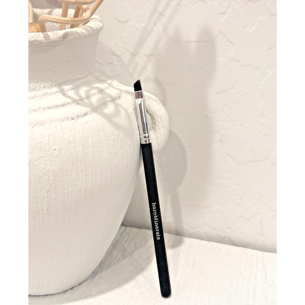 BareMinerals Angled Liner Makeup Brush - Brand New Precision Eyeliner Tool