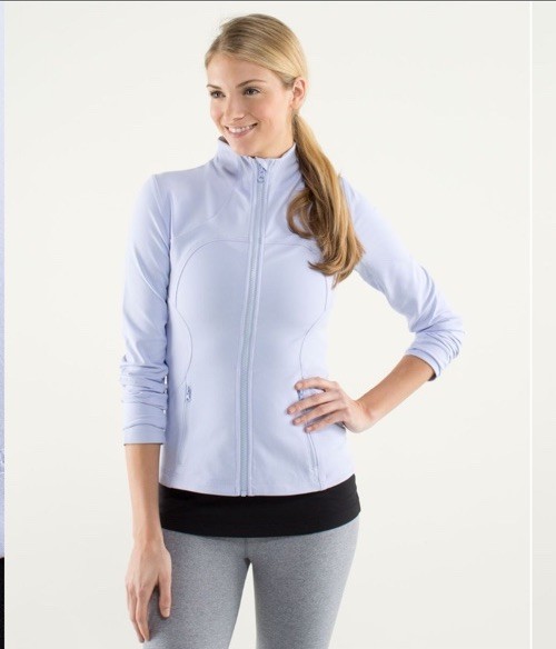 Lululemon Forme Jacket in Cool Breeze Light Purple Blue Size 10 Style W4B27S