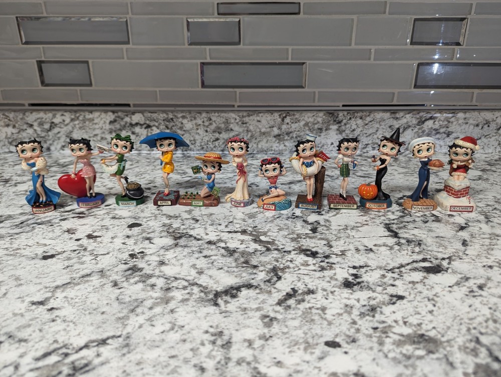 Danbury Mint Betty Boop Calendar Monthly Figurine Set Booping Through The Years 12 Pieces