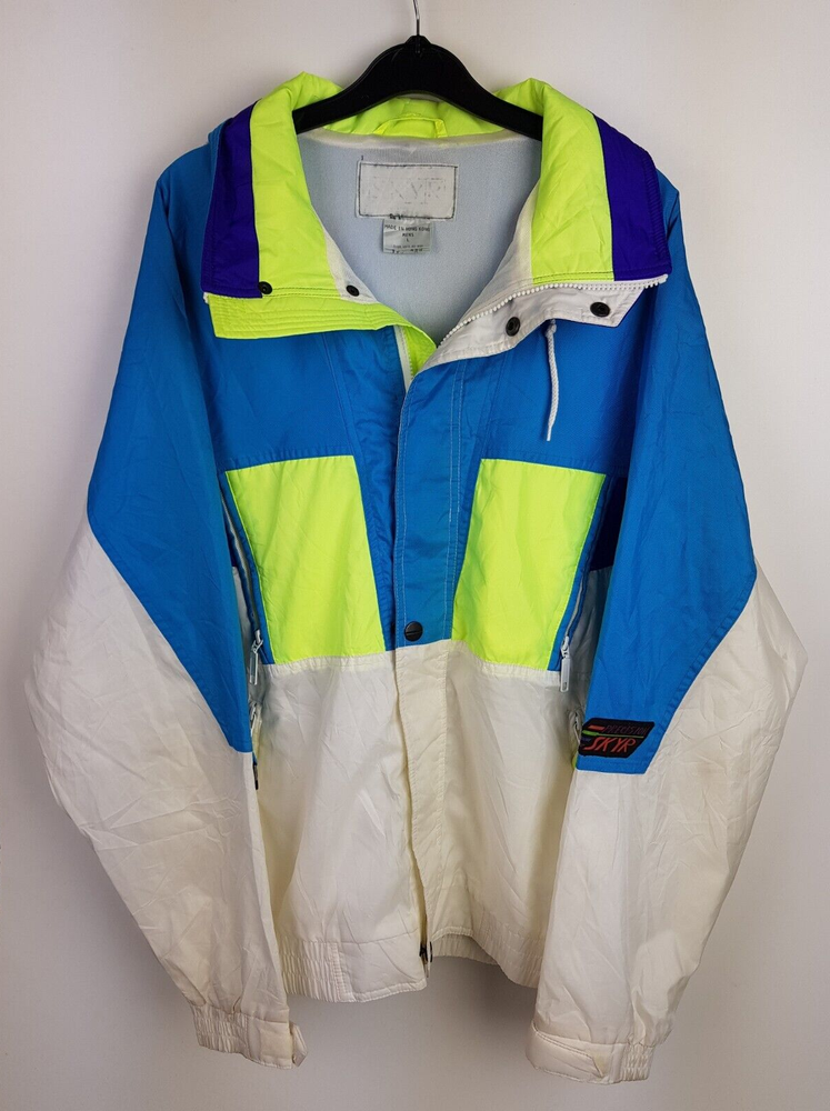 90s Nostalgic Retro Raincoat Size L 42-Inch Chest Mens Waterproof Windbreaker