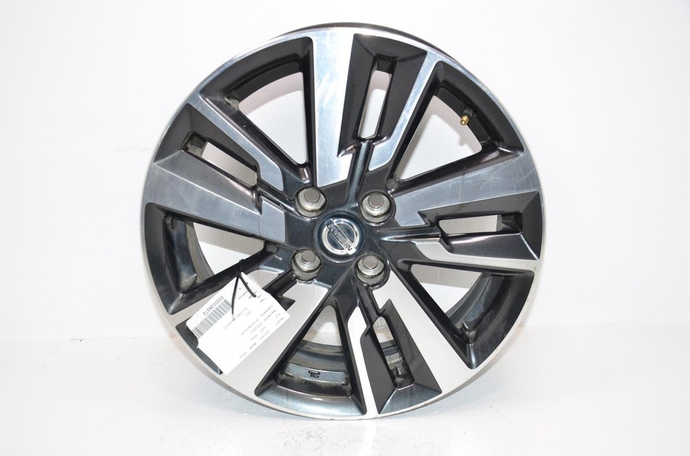 2020-2023 NISSAN VERSA 16x6 Silver Black Alloy 5 Spoke Wheel Rim          923573