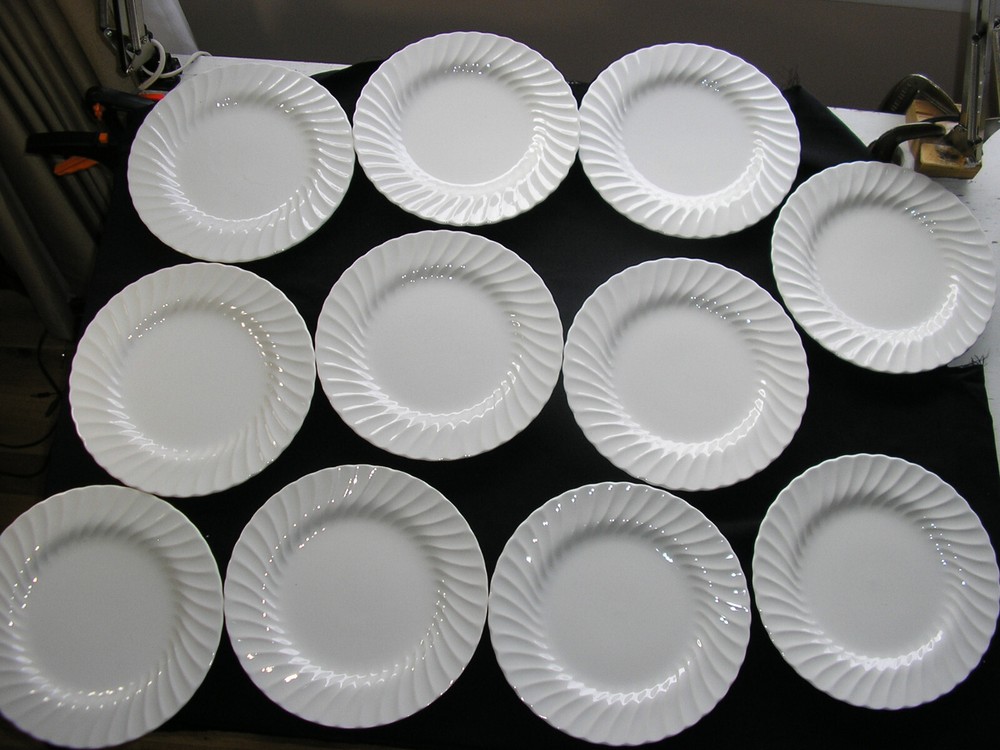 11 Vintage SHEFFIELD Bone White USA 10-3/8” Scallop Swirl Dinner Plates