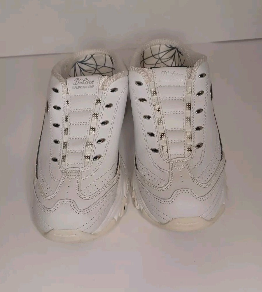 SKECHERS D'lites Womans 11582 Comfort SLIP-ON Shoes White Sz 8.5