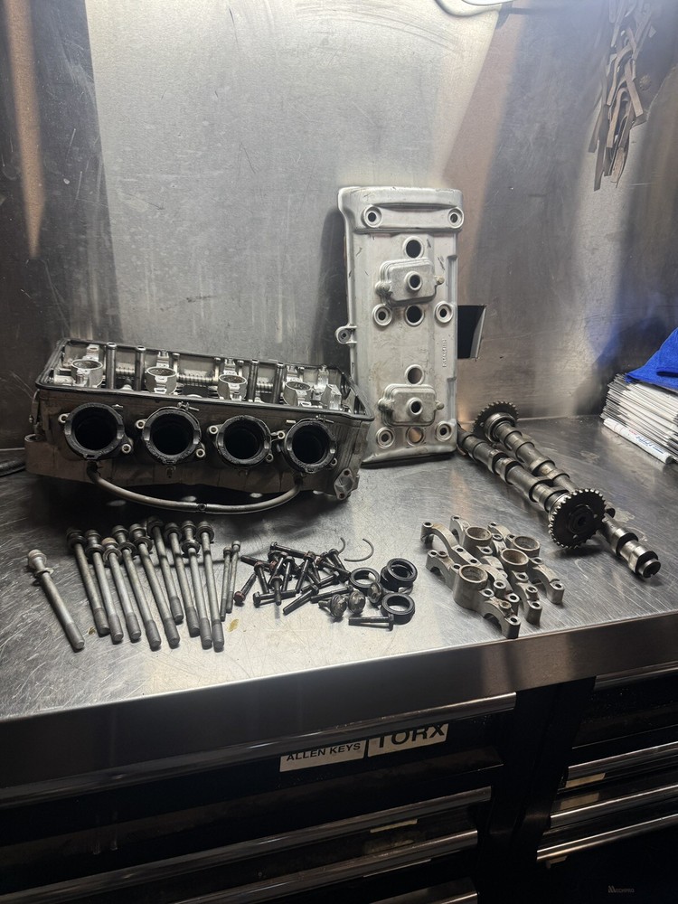 Kawasaki ZXR750 ZXR 750 Cylinder Head Motor Engine Cams Cover Oem Original 1992