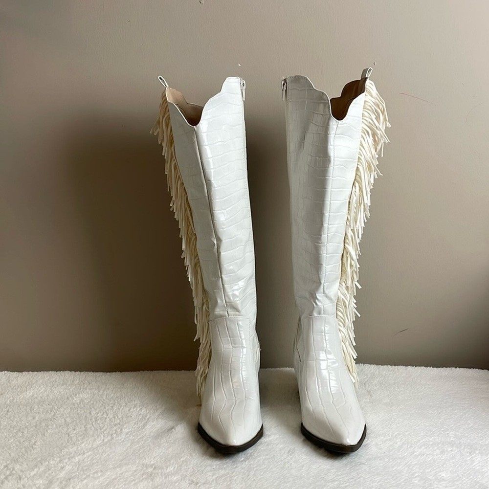 Women's 8.5 Faux Leather Croc Fringe Western Cowgirl Boots for Festivals