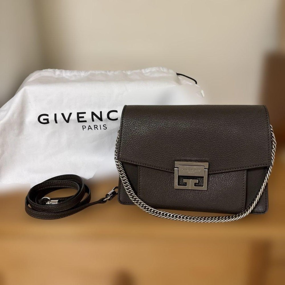 GIVENCHY leather GV3 shoulder bag