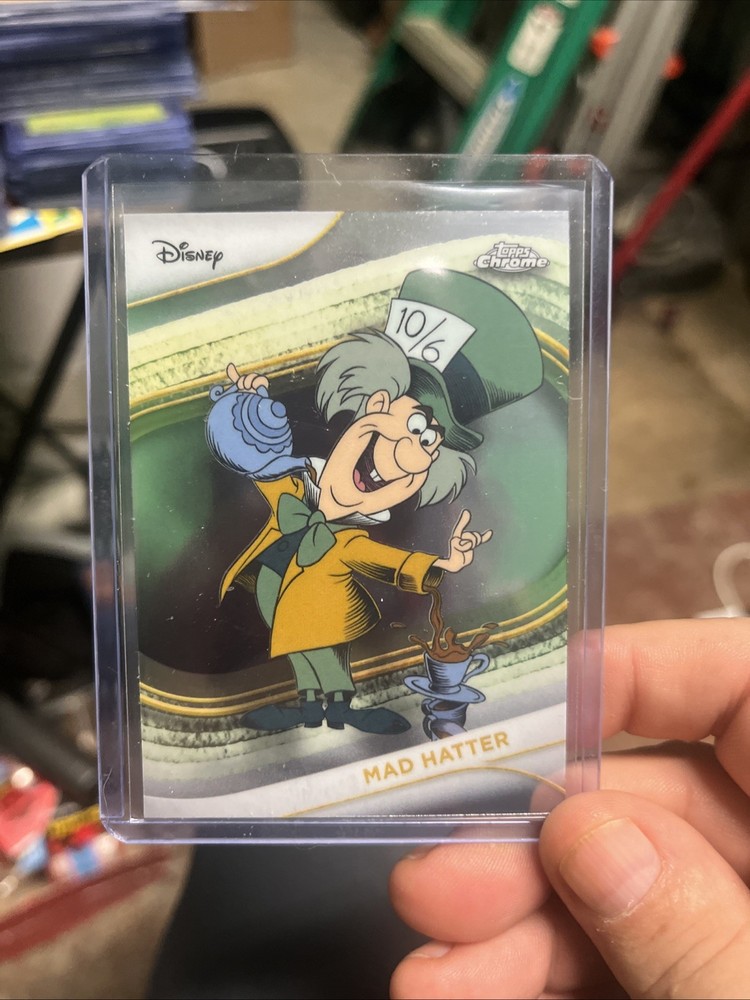 topps chrome disney 2025 MAD HATTER #177 MINT CONDITION