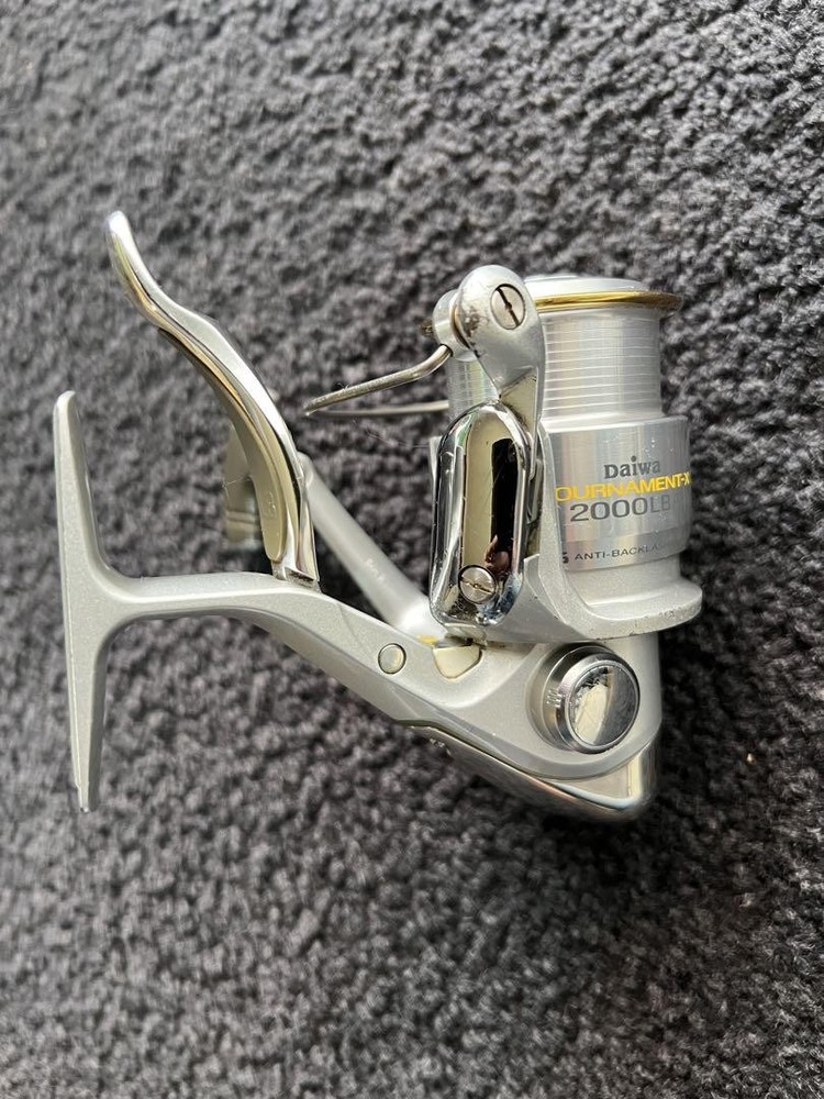 Daiwa Tournament-X 2000LBA Spinning Reel with Bail Brake in Used Condition