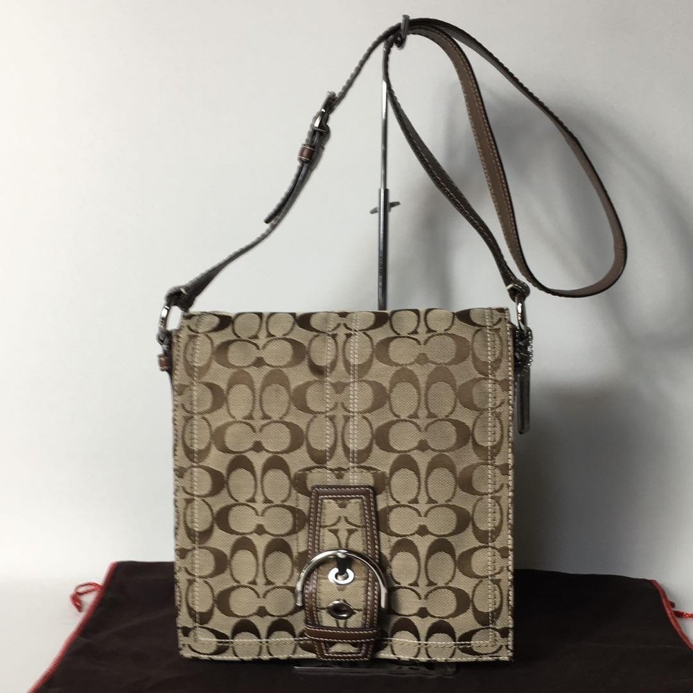 Coach Signature Canvas Shoulder Bag in Beige - Authentic G06202855