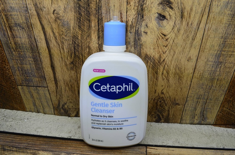 Cetaphil Gentle Skin Cleanser for Normal to Dry Skin 20oz Damaged Pump
