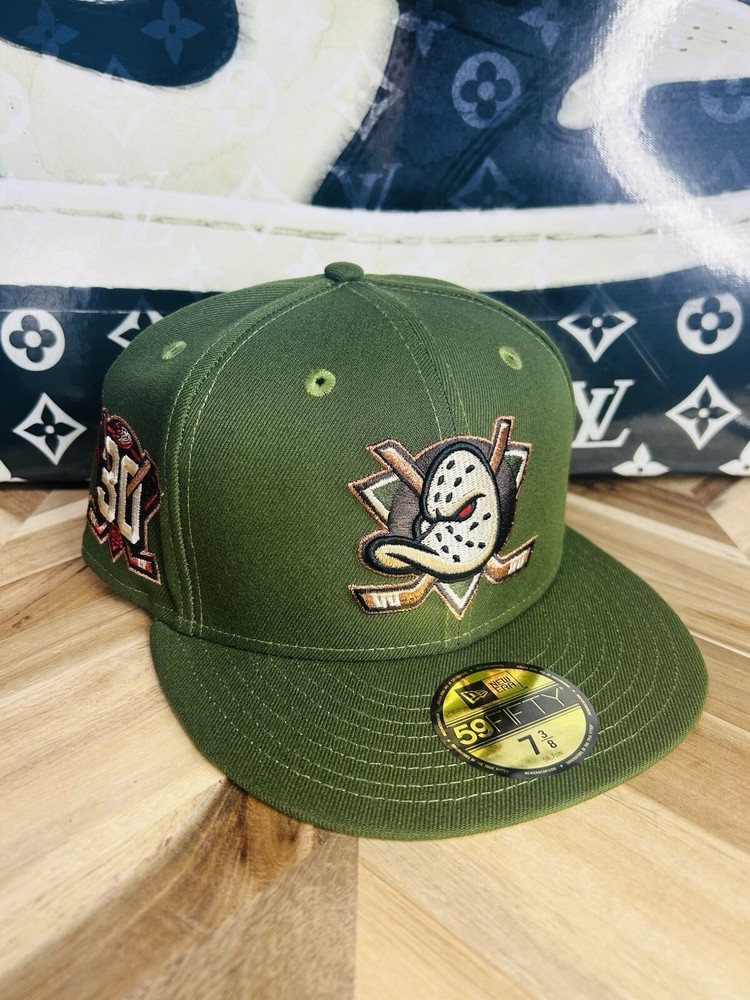 New Era Hat Club Horror Pack Mighty Ducks Fitted 7 3/8 Blair Witch Exclusive