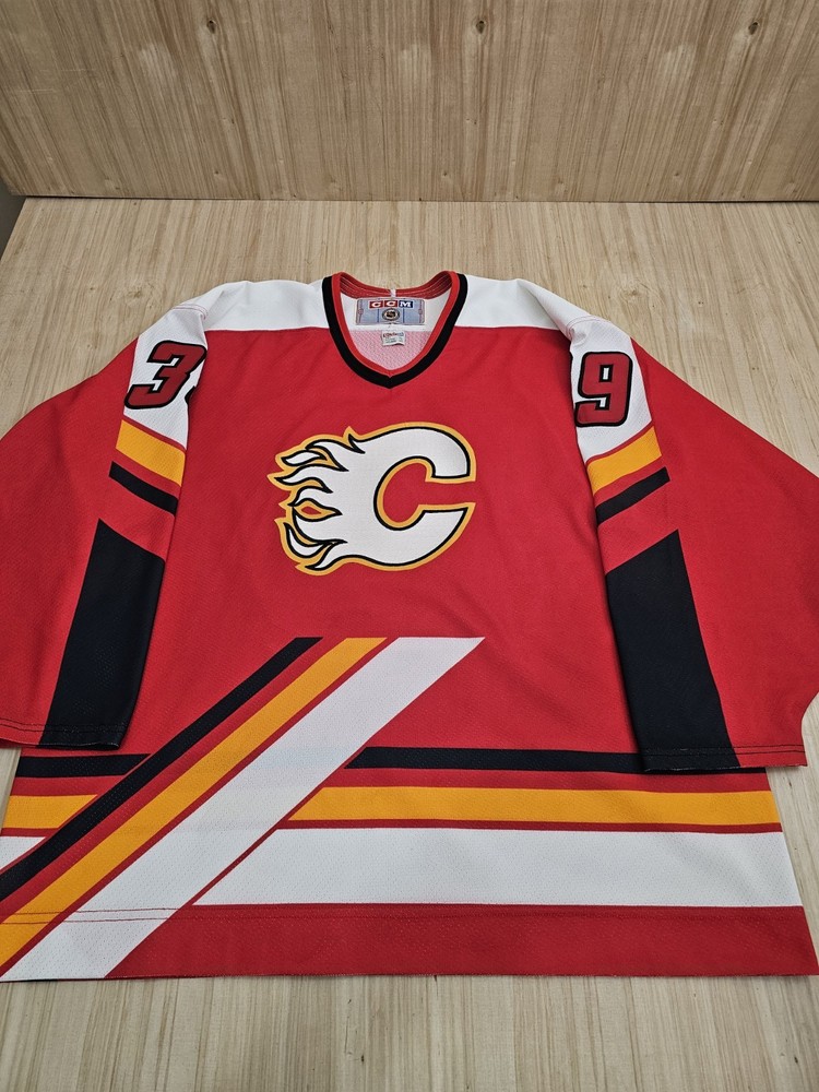 Calgary Flames CCM Jersey 1990's  Size XL  Doug GILMOUR #39