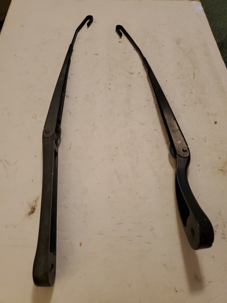 2003 2011 SAAB 9-3 FRONT LEFT & RIGHT WINDSHIELD WIPER ARMS OEM