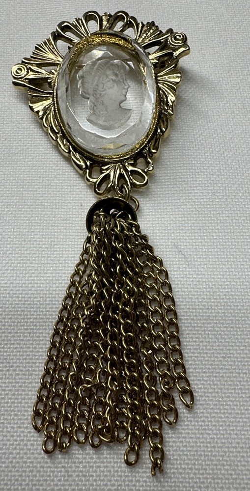 necklace pendant clear Intaglio cameo. Tassel ornate.  Gold tone.  4”