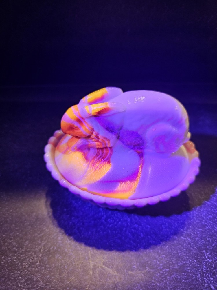 Vintage Westmoreland Slag Glass Hen on Nest Rabbit Glows RARE