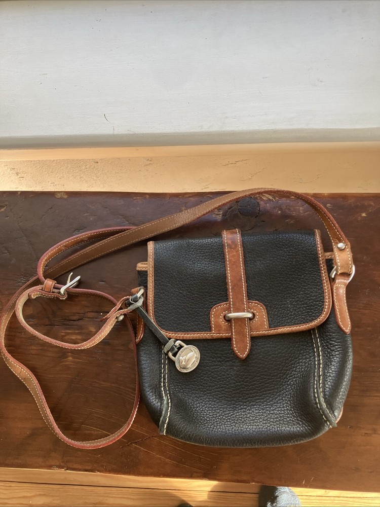 Vintage Dooney & Bourke All Weather Leather Pebbled Crossbody Bag
