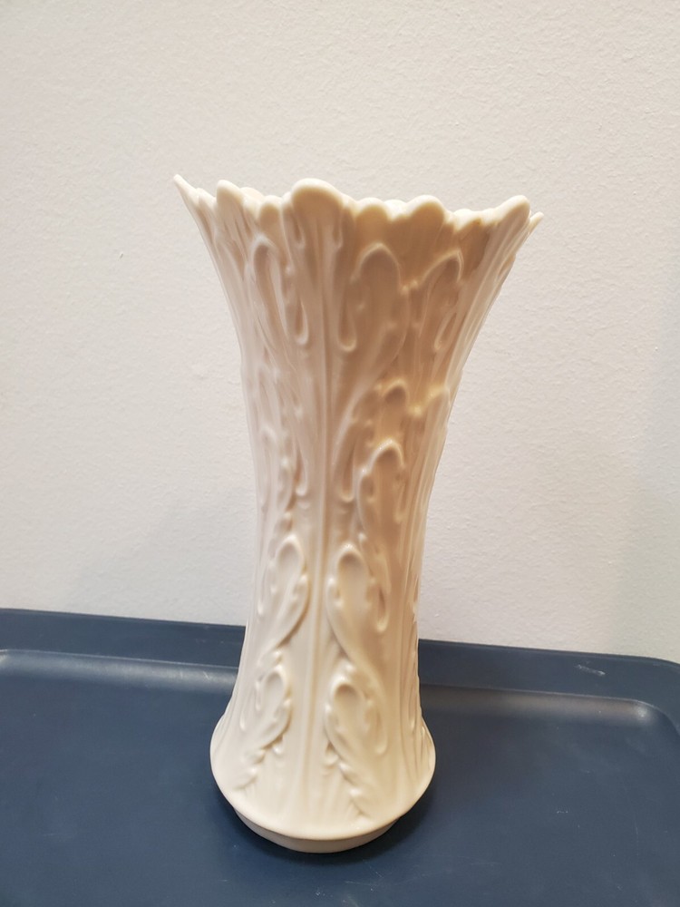 Vintage Lenox Woodland Collection Ivory Vase Embossed Acanthus Leaves