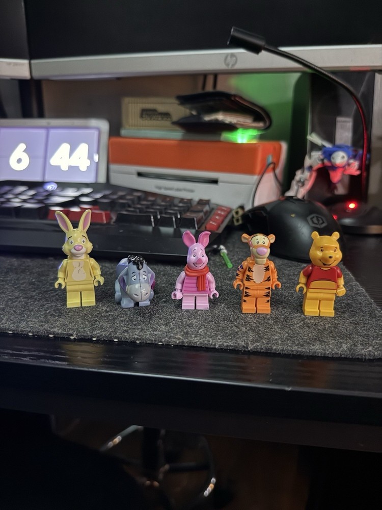 LEGO Winnie the Pooh Minifigure Set 21326