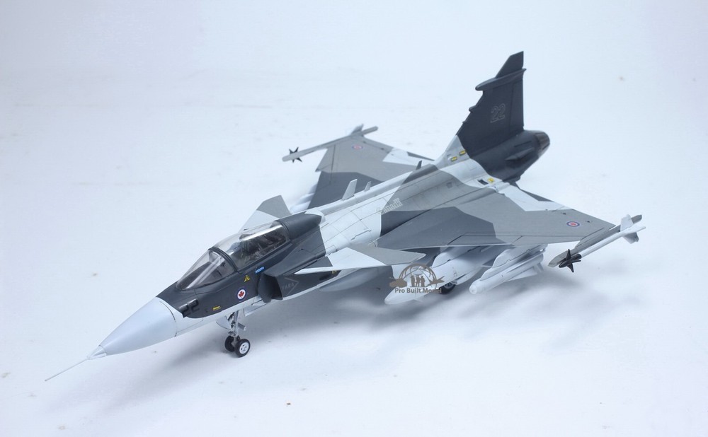 PreSale Canadian JAS 39 A Gripen 1:48 Pro Built Model-image