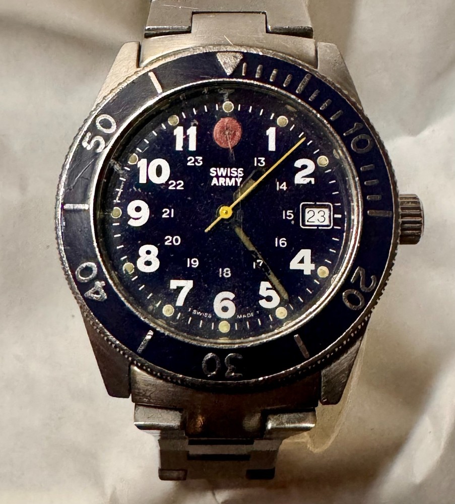Swiss Army Victorinox Blue Dial Dive Watch Date Quartz Men's Runs New Battery