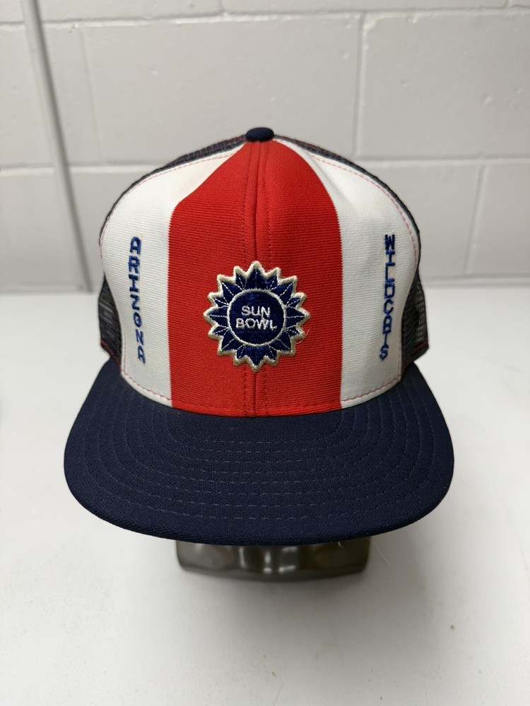 Vintage 90s Arizona Wildcats NCAA Sun Bowl Snapback Hat