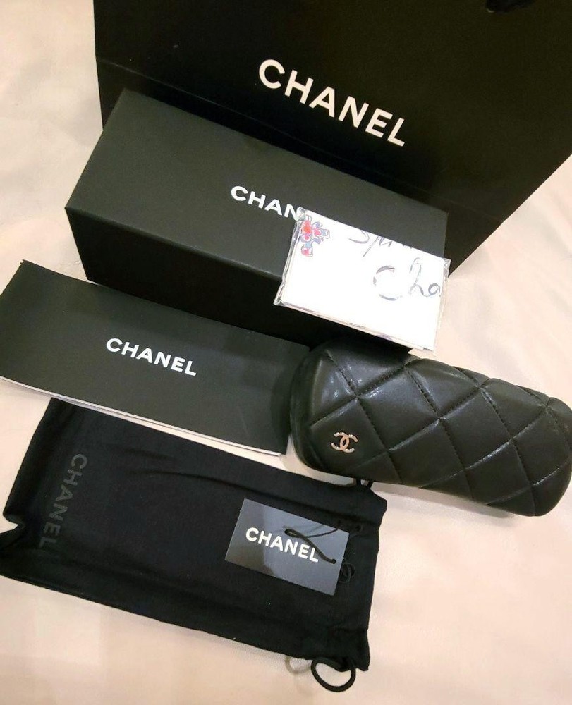 Chanel Eyeglass Case with Cleaning Cloth Rare Vintage Accessory