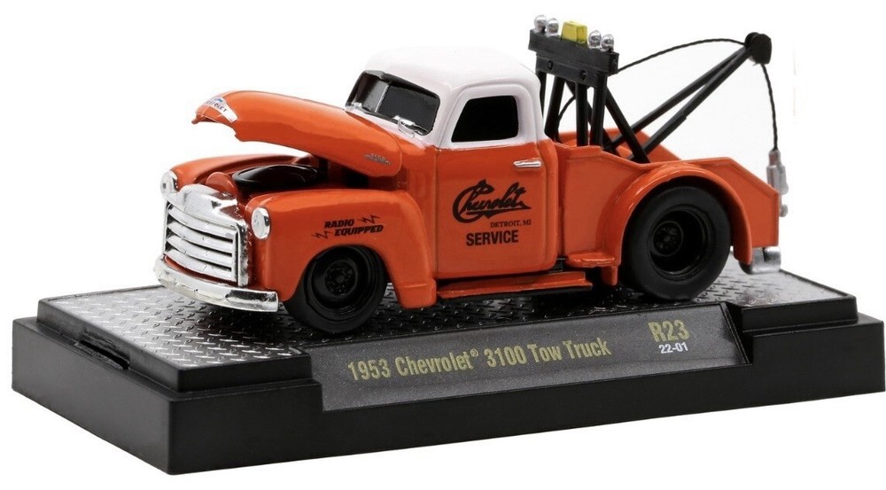 M2 MACHINES 1953 CHEVROLET 3100 TOW TRUCK GROUND POUNDERS