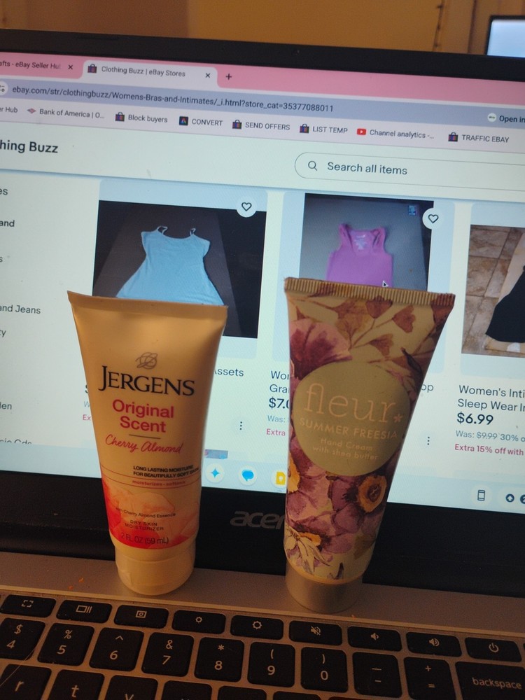 Travel-Size Fleur Hand Cream & Jergens Cherry Almond Lotion Set New