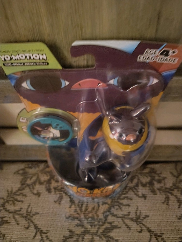 Yo-Kai Watch Hidabat Coin and Collectible Figurine Set