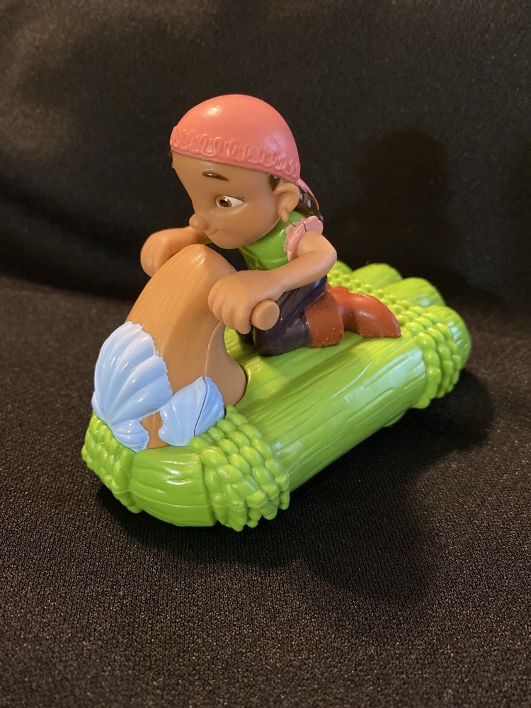 Jake and the Never Land Pirates Pullback & Go Izzy's Water Jet Racer Vehicle