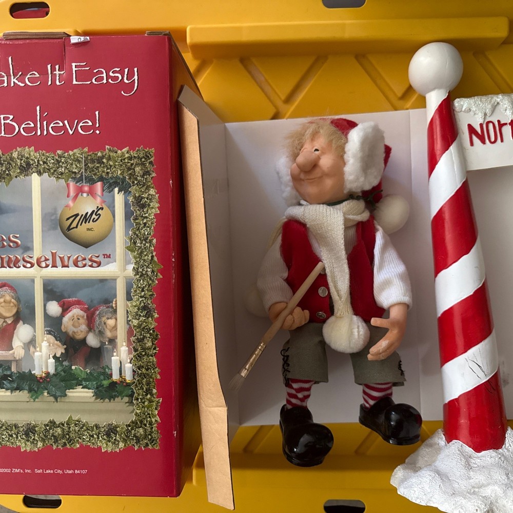 The Whitehurst Company 20012 Zim's The Elves Themselves Figurine Reggie, 16 Inch