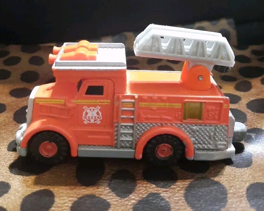 Flynn Firetruck Thomas Friends Take N Play 2010 Gullane V7639 Diecast Metal